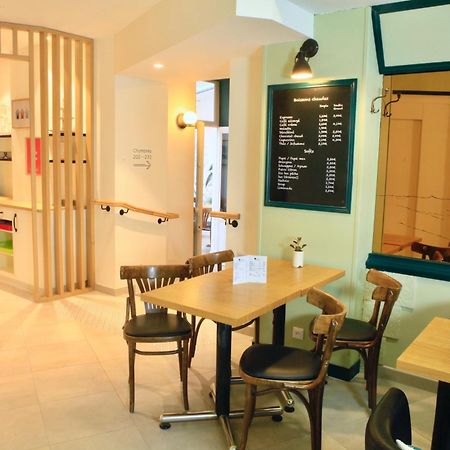 Logis Hotels- Hotel Marguerite D'Anjou Angers Chateau Bagian luar foto